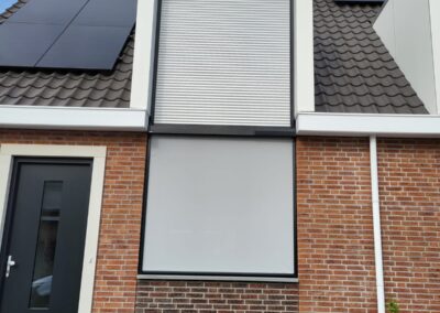 Rolluik en zipscreen onder elkaar